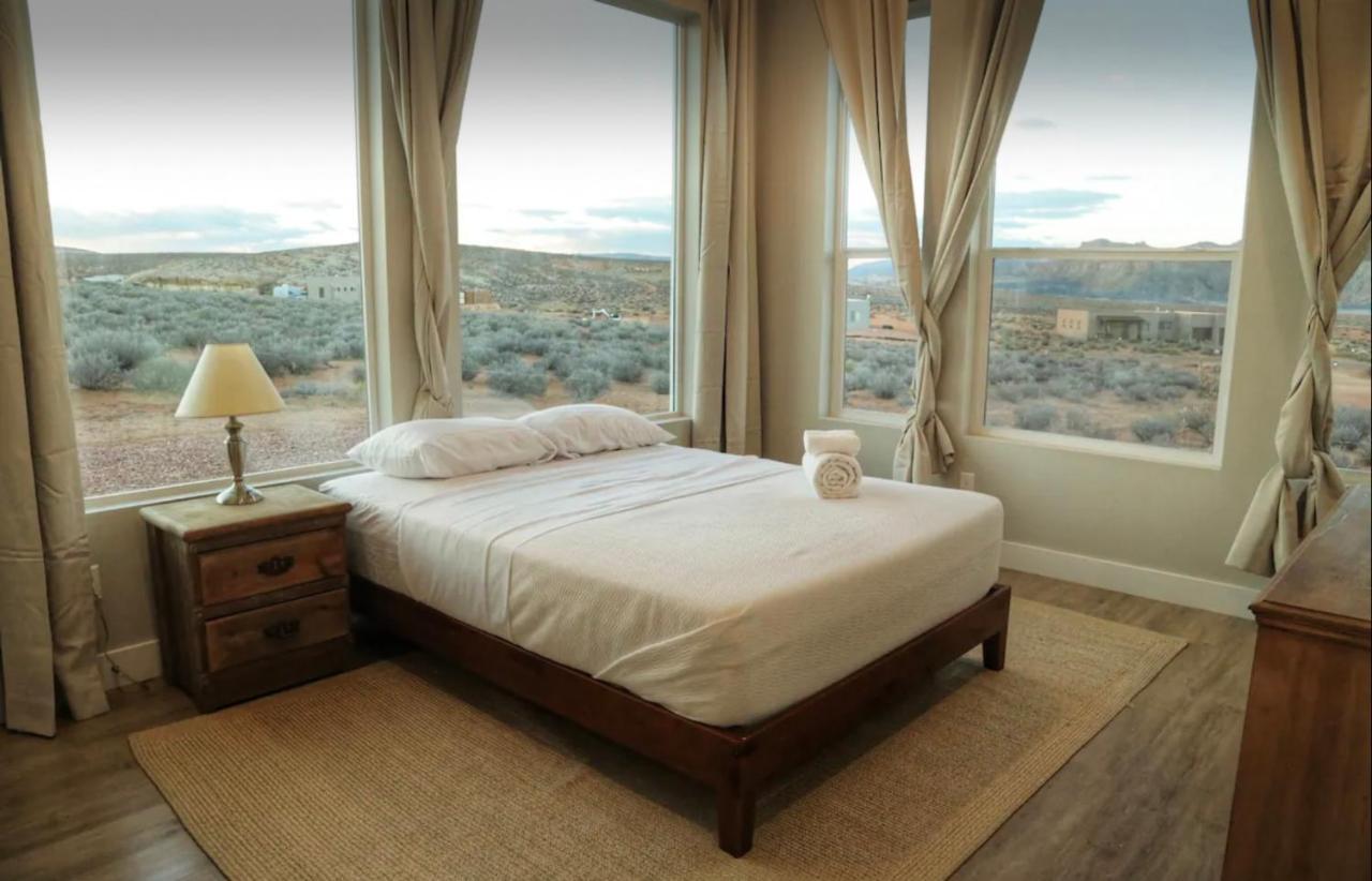 Page Arizona Border Town- Grand Serenity Room With Mesa Views 빅 워터 외부 사진