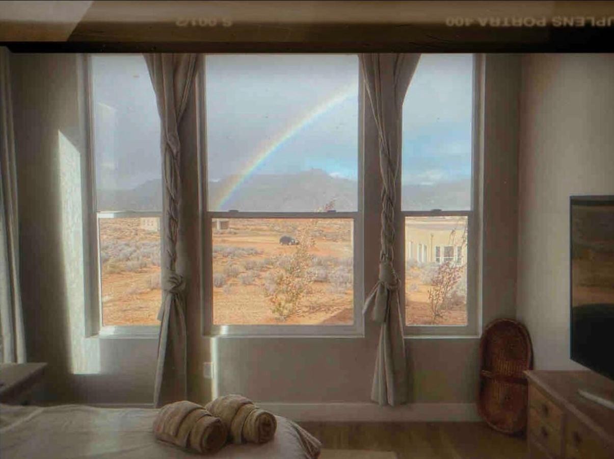 Page Arizona Border Town- Grand Serenity Room With Mesa Views 빅 워터 외부 사진