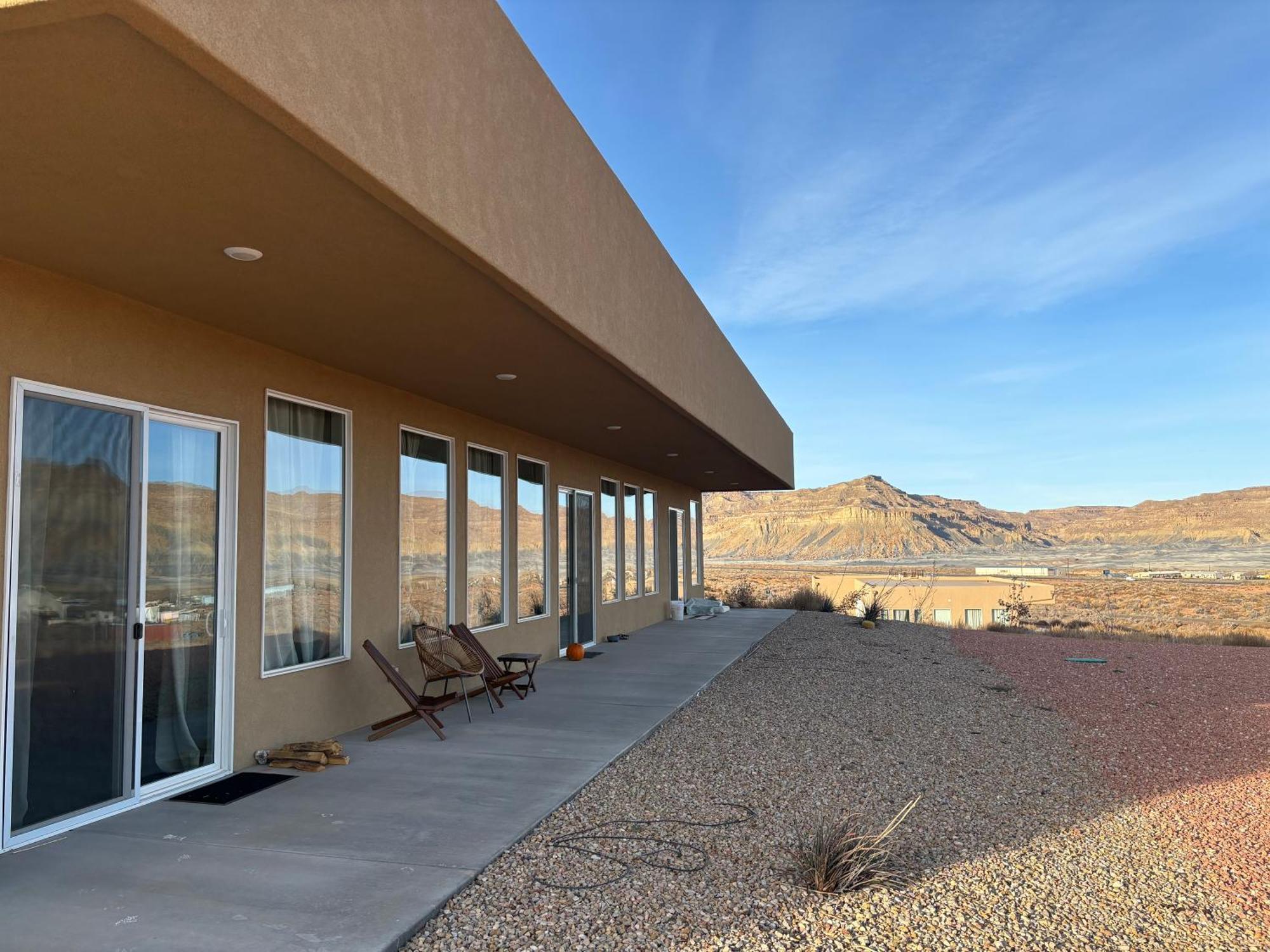 Page Arizona Border Town- Grand Serenity Room With Mesa Views 빅 워터 외부 사진