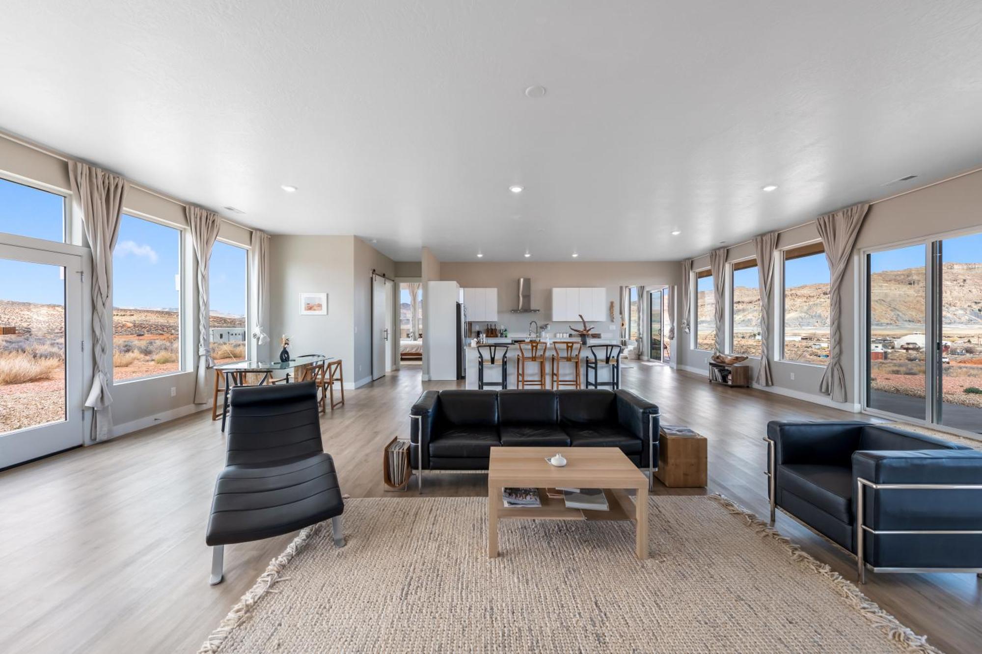 Page Arizona Border Town- Grand Serenity Room With Mesa Views 빅 워터 외부 사진